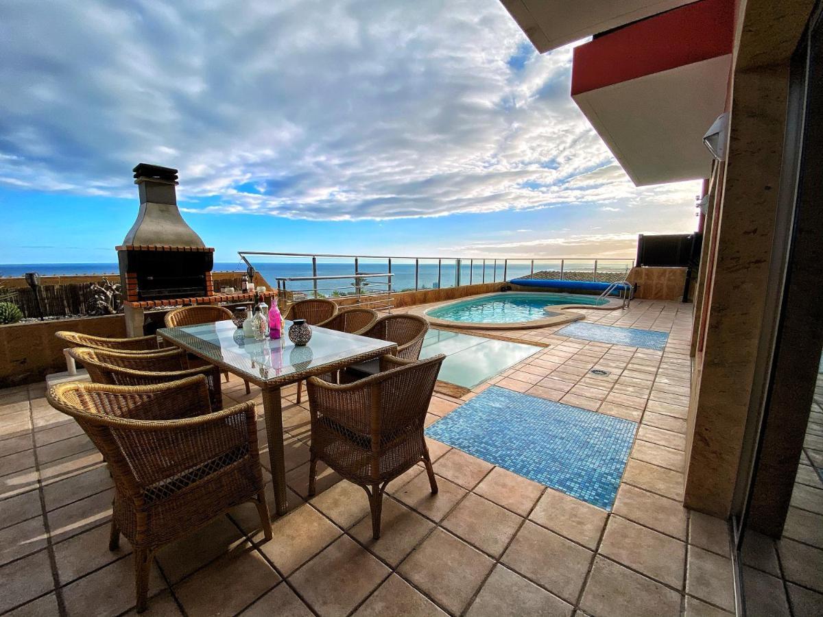 Luxury 5 Star Violetta With Amazing Sea View, Jacuzzi And Heated Pool Villa