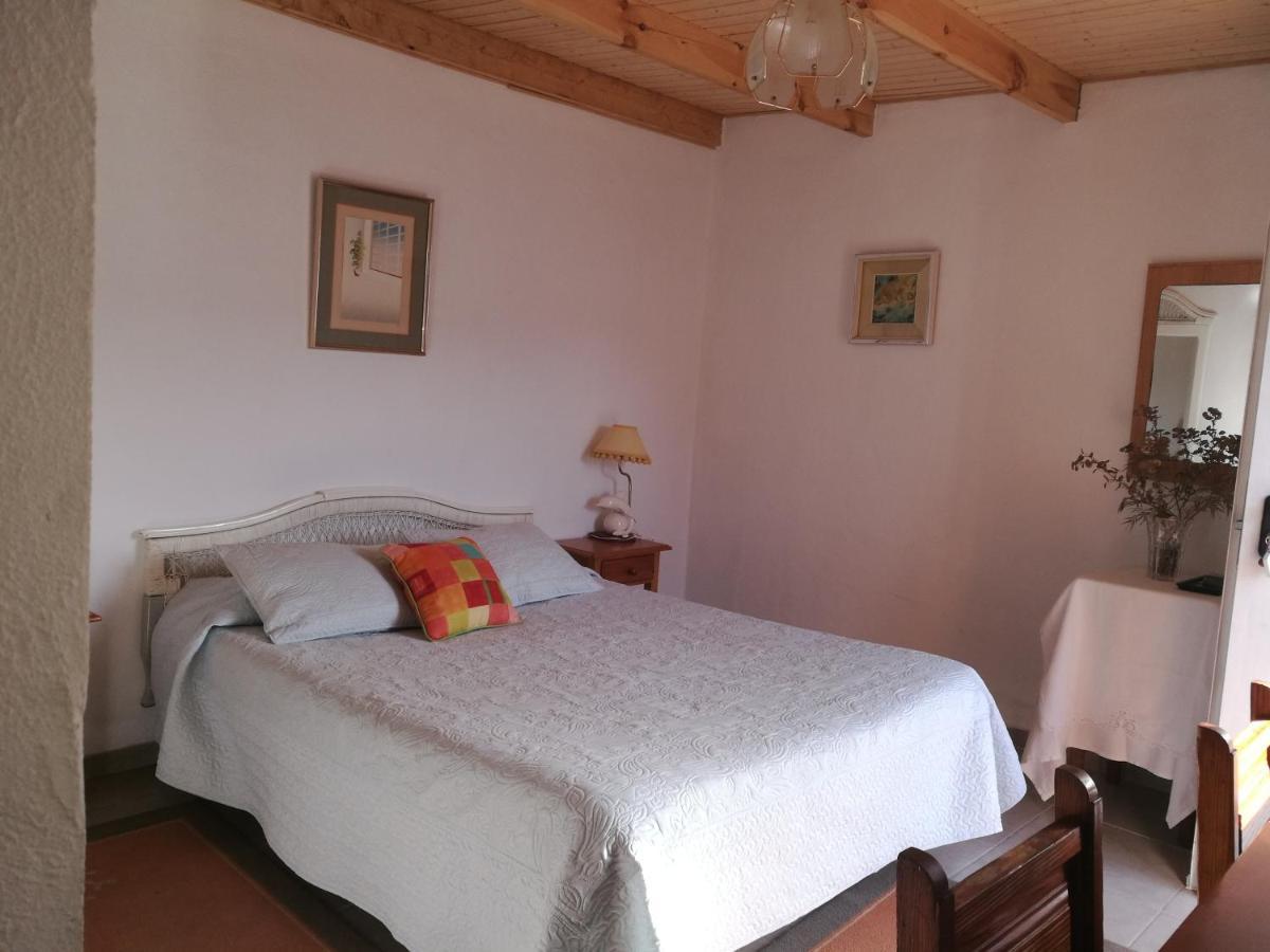 Residencia Conejos - Bike & Motorbike Privatunterkunft