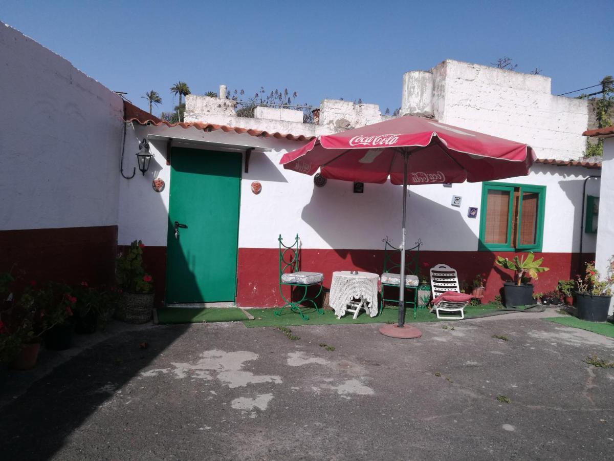 Residencia Conejos - Bike & Motorbike Privatunterkunft