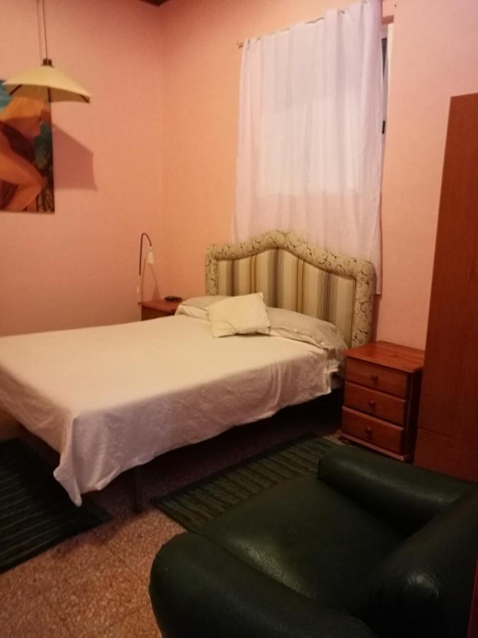 Privatunterkunft Residencia Conejos - Bike & Motorbike