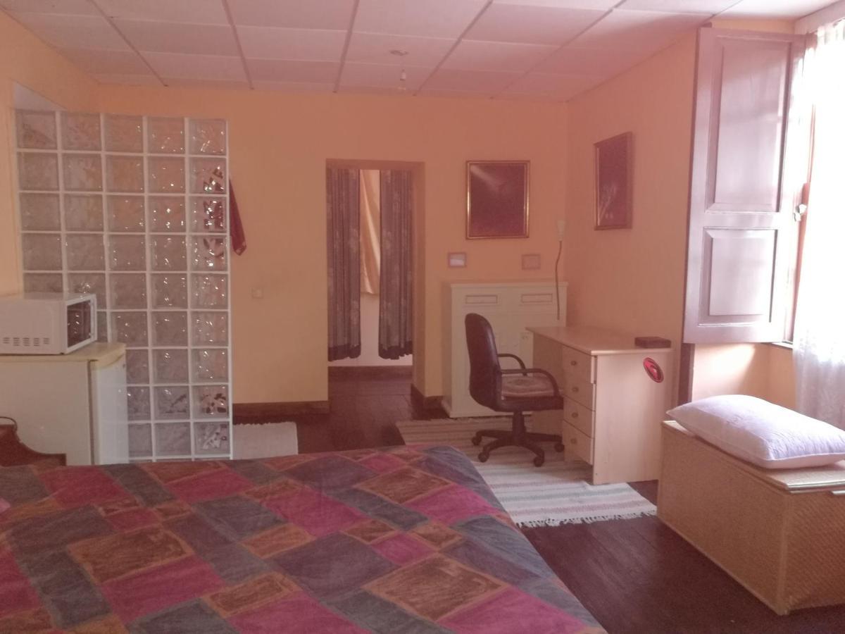 Residencia Conejos - Bike & Motorbike Privatunterkunft *
