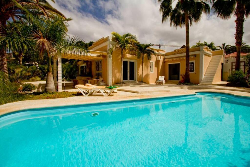 Villa-tauro Leyh Pousada *