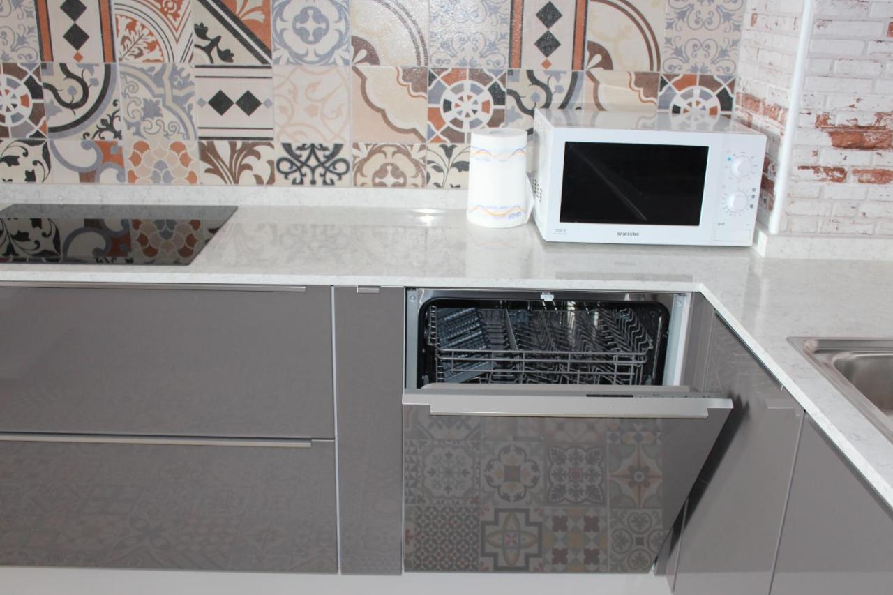 Casa Blanca - Sea View - First Line Apartment *