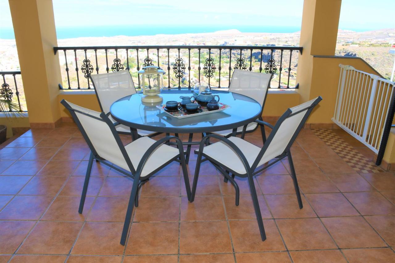 Pedro's House With Fantastic Views Telde