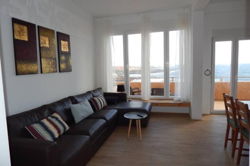 Big, Large Cozy With Sea View Ask For Additional Bedroom As An Extra Option * Telde