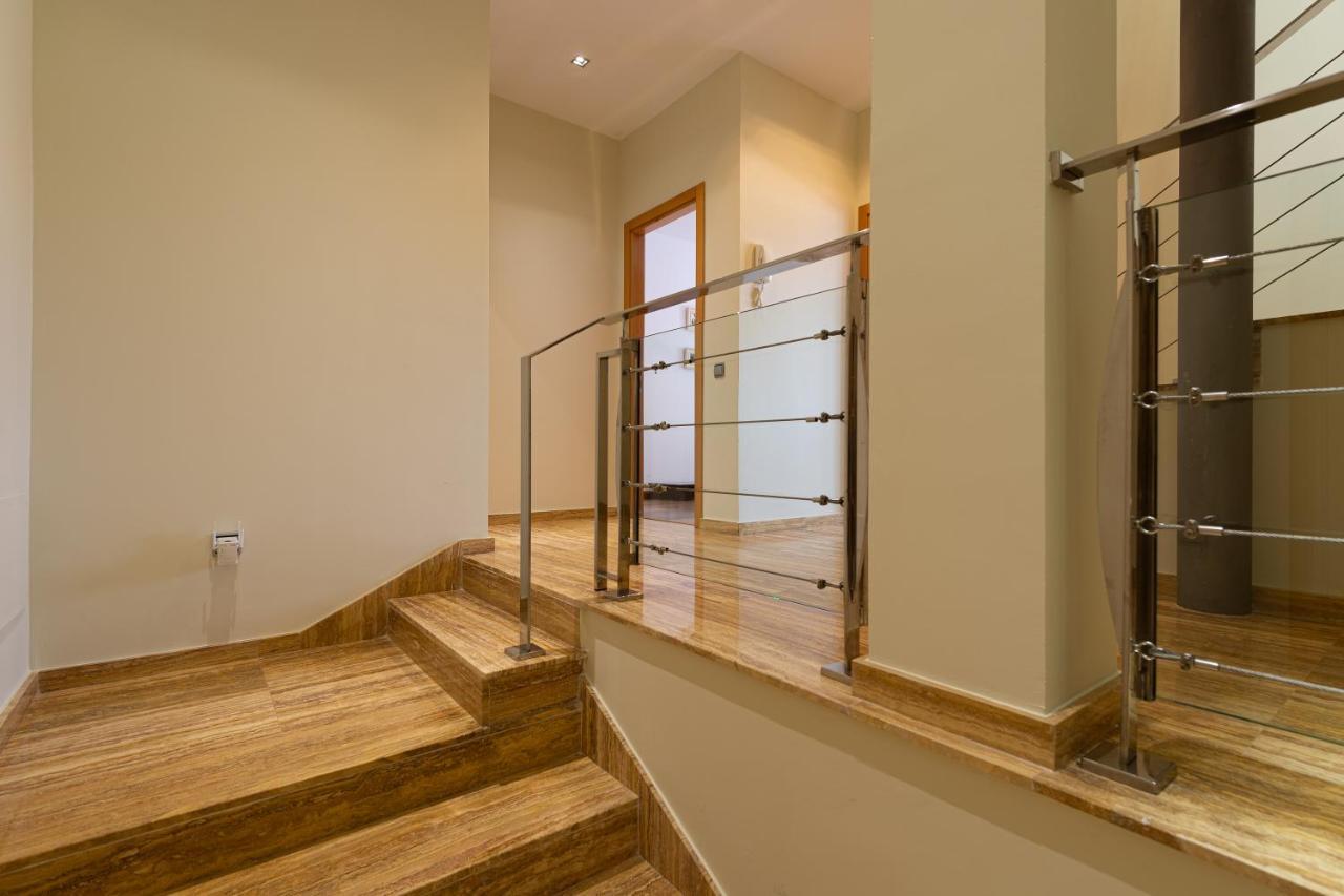 Penthouse With Private Swimming Pool Apartment