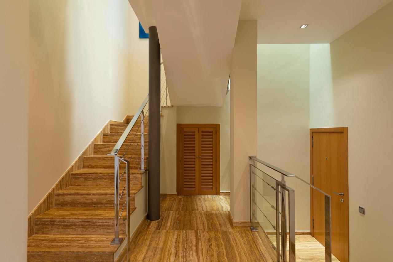 Penthouse With Private Swimming Pool Apartment