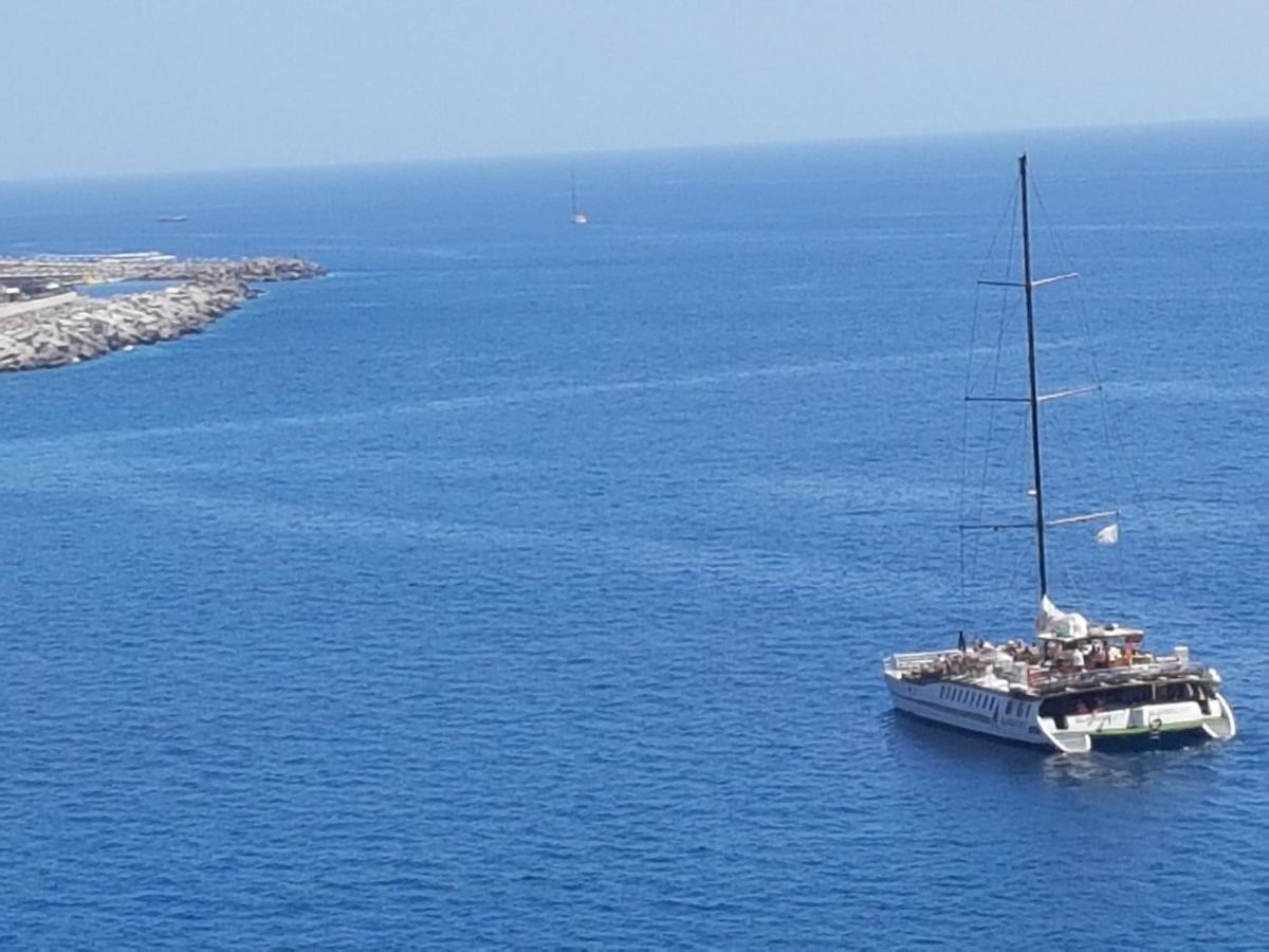 Deluxe 3 Rooms74m2,2air Condit 2tv Seaview On Amadores,2 Heatpools, Parking, 600 Mb,dishwasher,2lift,,3 Beaches Apartamento