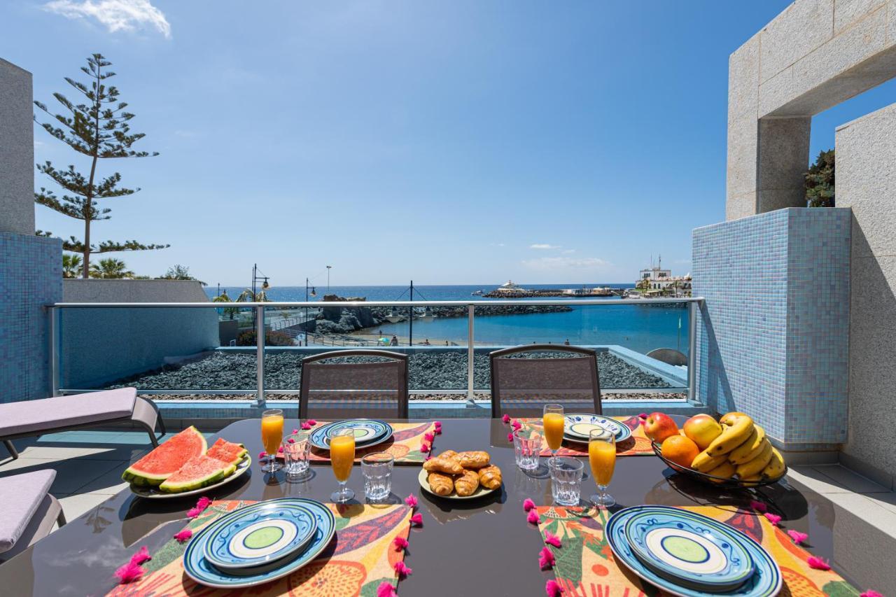 Beachfront In Puerto Mogan Apartment