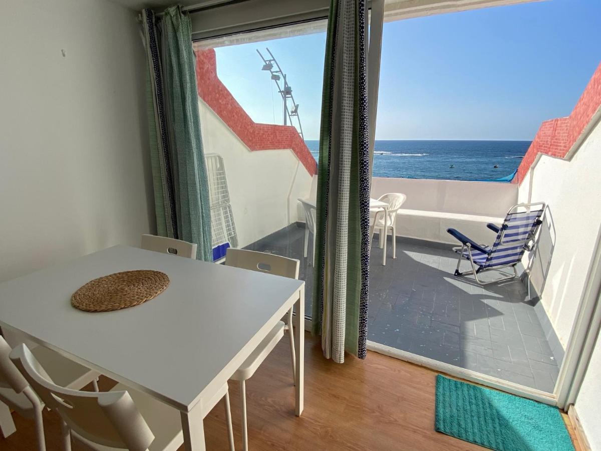 Yellow Sunmarine Ii Apartment
