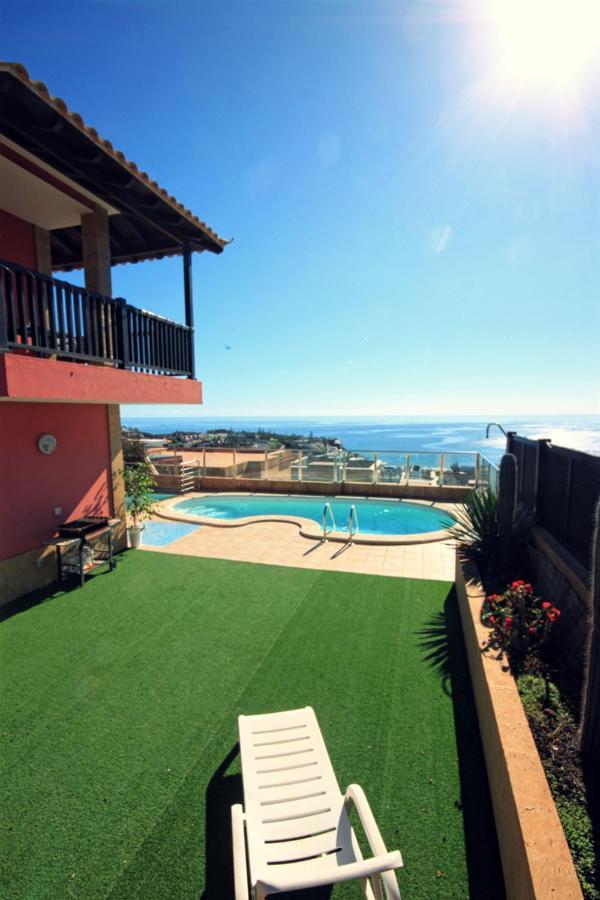 Villa Luxury 5 Star Violetta With Amazing Sea View, Jacuzzi And Heated Pool