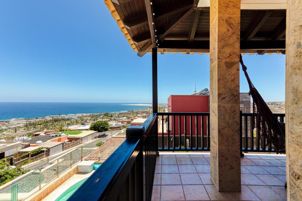 Luxury 5 Star Violetta With Amazing Sea View, Jacuzzi And Heated Pool Villa