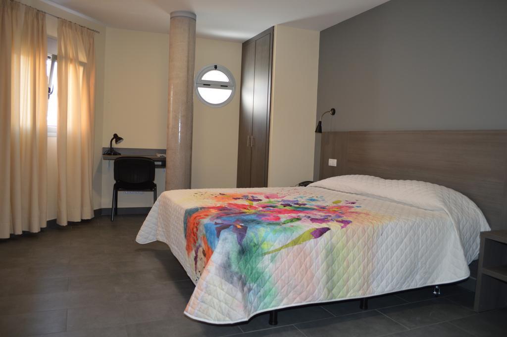 Hotel Puerto Canteras 3*