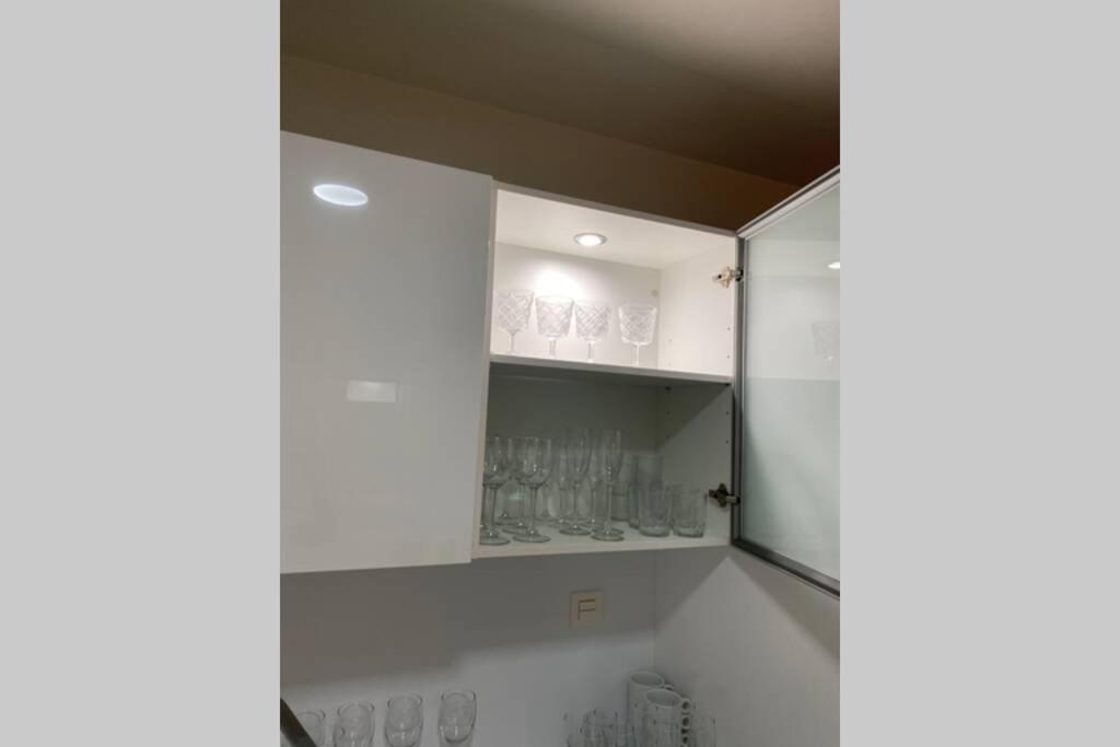 Apartment Superior 2 Bedroom Penthouse, Almost On The Beach.