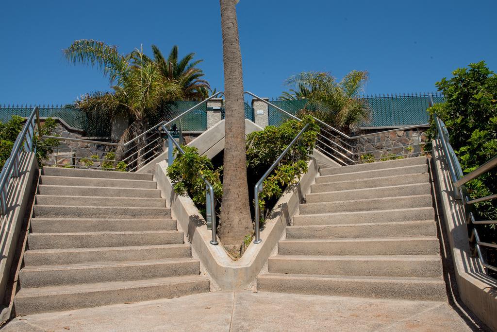 Santa Ana 5*