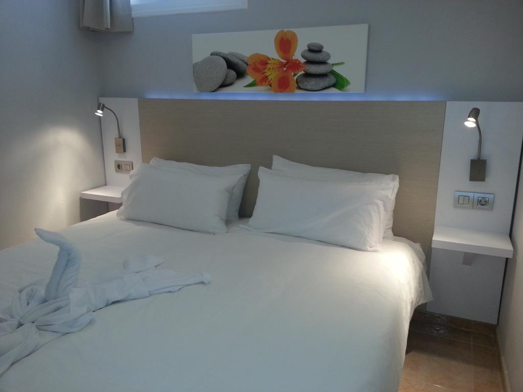 Eo Rosas Apartment