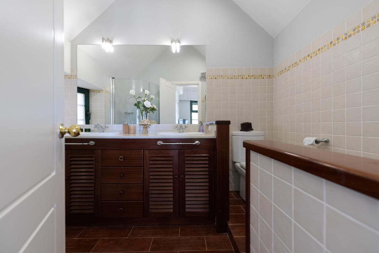House With Cozy Garden Bbq And Free Parking Holiday home *