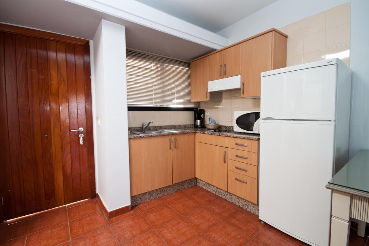 Amadores Aparthotel