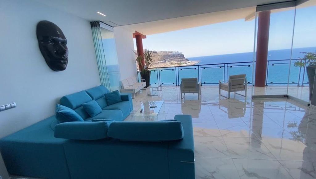 Apartment Penthouse In The Sea, Tauro