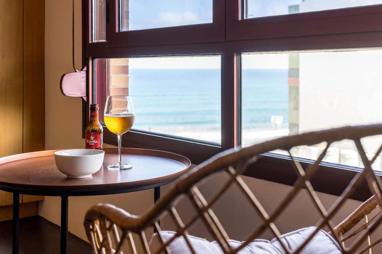 Luxury In Canteras Beachfront Las Palmas