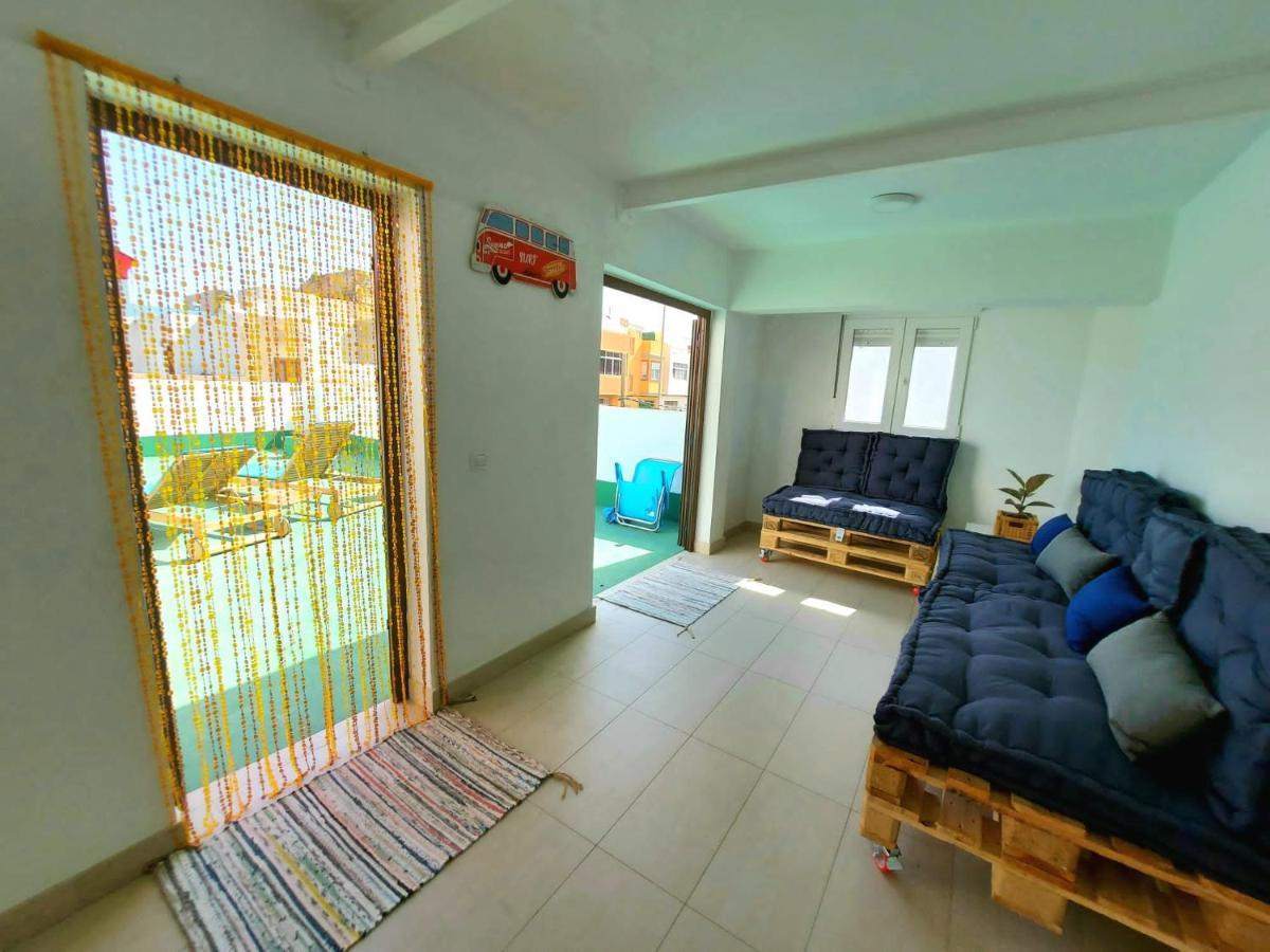 Casa Soleada Sunny House Сasa de vacaciones El Burrero