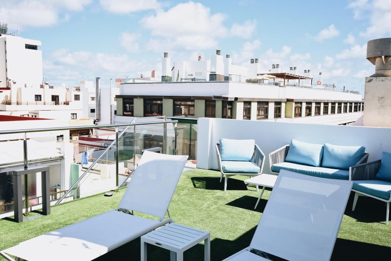 Disfruta De La Brisa Marina Desde La Terraza De ático Con Solarium Apartamento