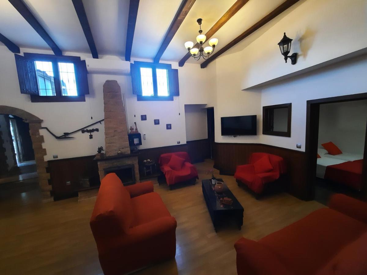 Casa Cueva Aday *