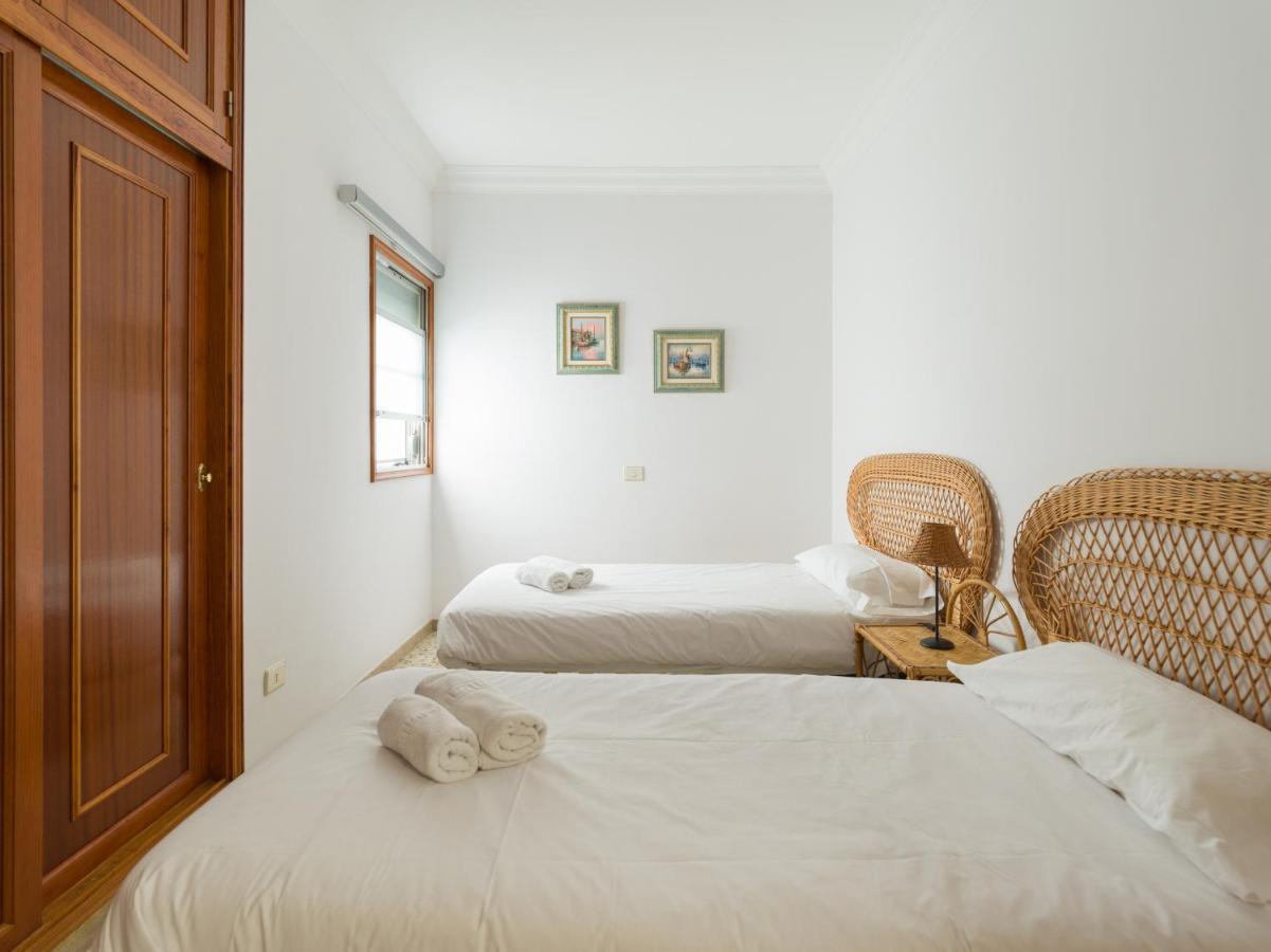 Holiday home Huge Balcony Over Canteras By Canariasgetaway