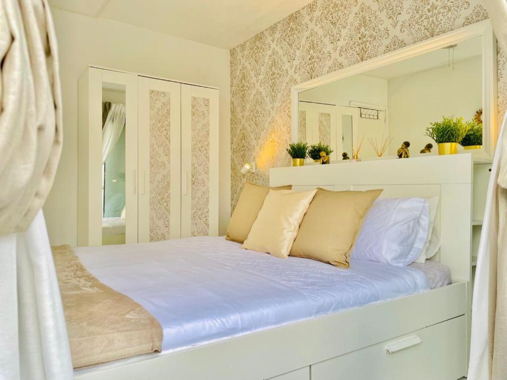 The Malibu Club - Puerto Rico Apartment *