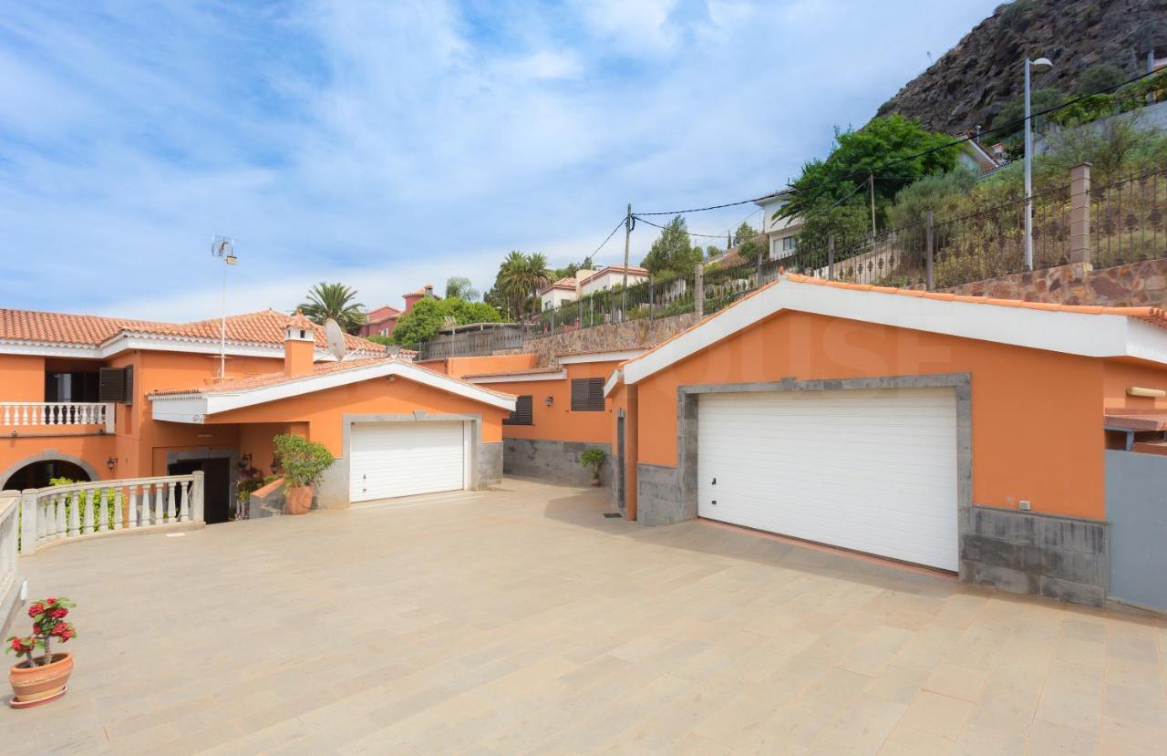 Holiday home Fantastic Rural House With Pool And Terrace