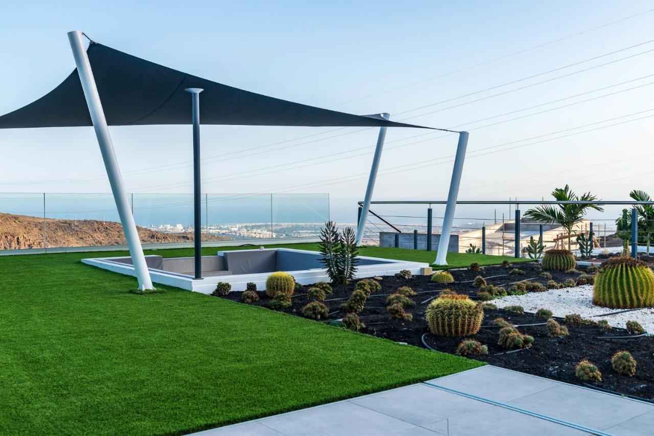 Villa Blue Horizon By Monte Leon *