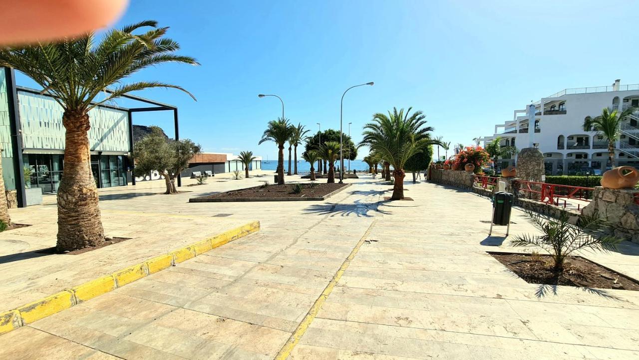 Deluxe 3 Rooms74m2,2air Condit 2tv Seaview On Amadores,2 Heatpools, Parking, 600 Mb,dishwasher,2lift,,3 Beaches *