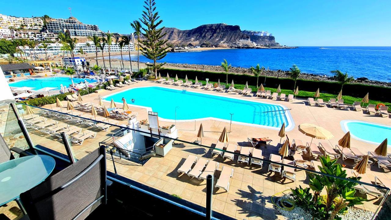 Apartment Ocean Breeze Oasis: Deluxe Beachfront Retreat With Stunning Views Playa Del Cura (Gran Canaria)