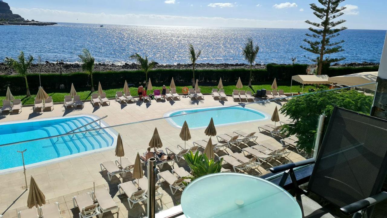 Ocean Breeze Oasis: Deluxe Beachfront Retreat With Stunning Views Playa Del Cura (Gran Canaria)