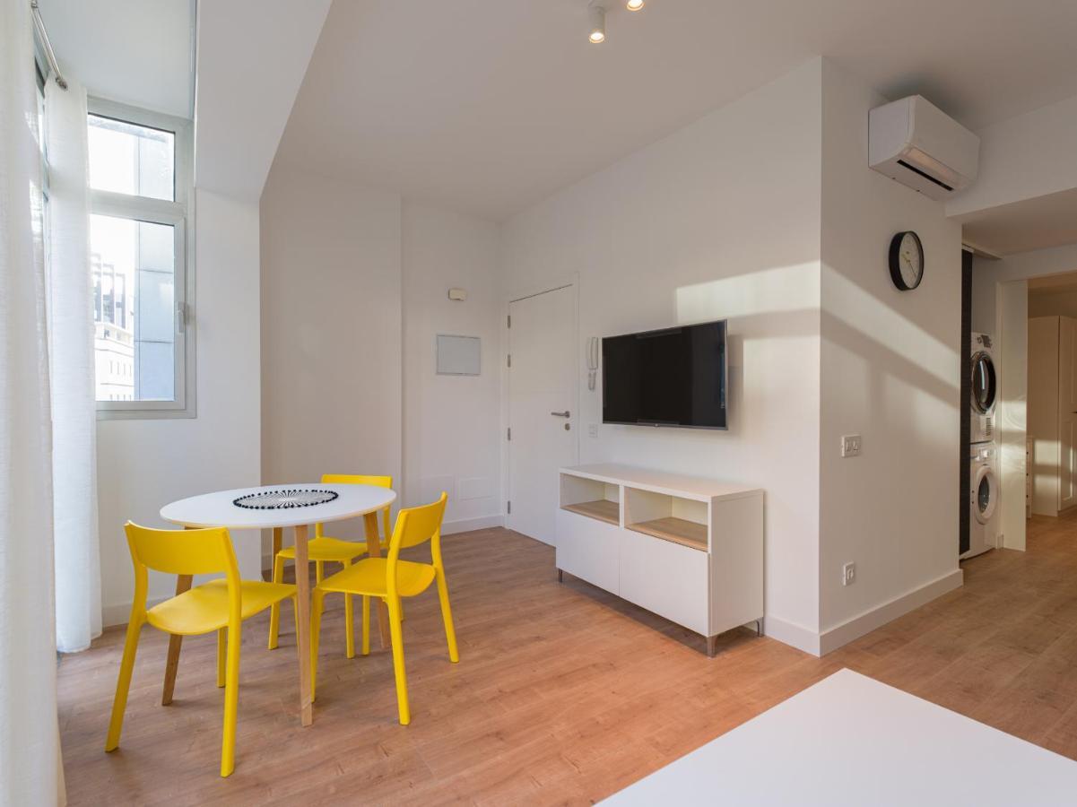 Apartment Loft - Side Sea Views - Aircon & Wifi *