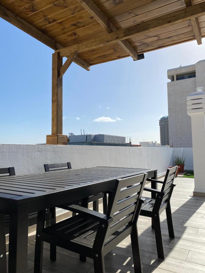 Home&rooftop Lounge Apartment *