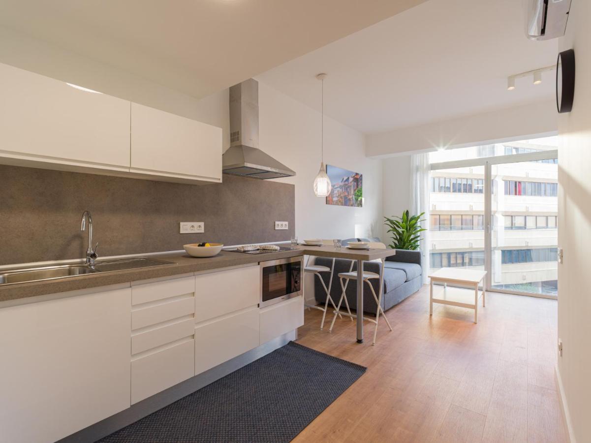 Loft - Side Sea Views - Aircon & Wifi *