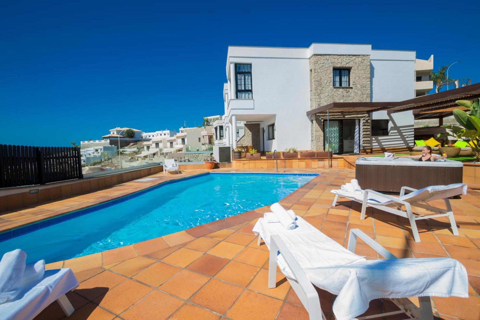 Amadores N2 Villa Puerto Rico (Gran Canaria)