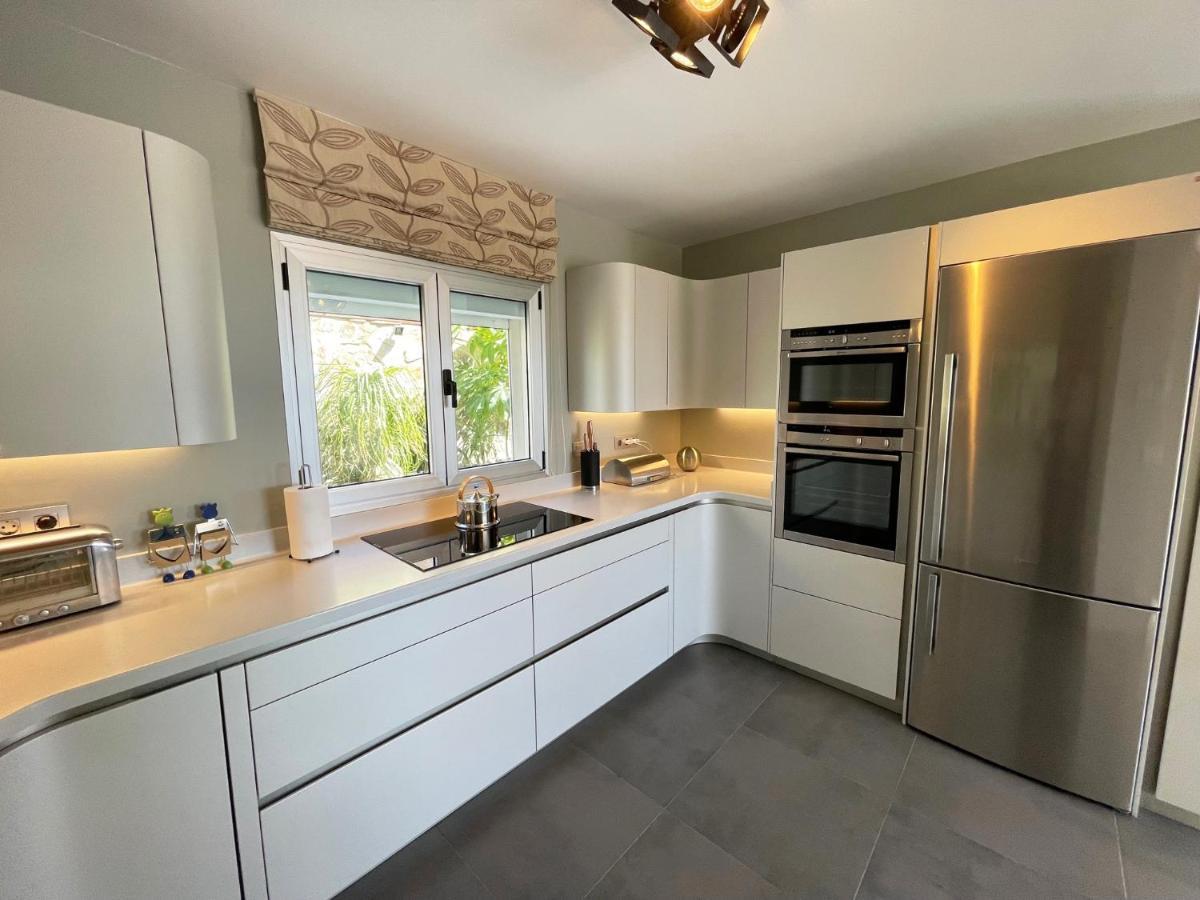 Villa Luxury Morelli With Seaview & Heated Pool *