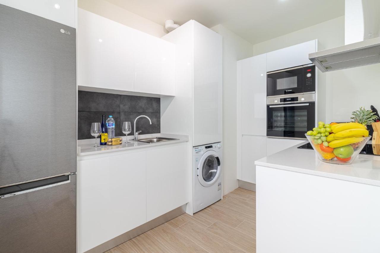 Brand New With Ocean & Volcano Views Apartment