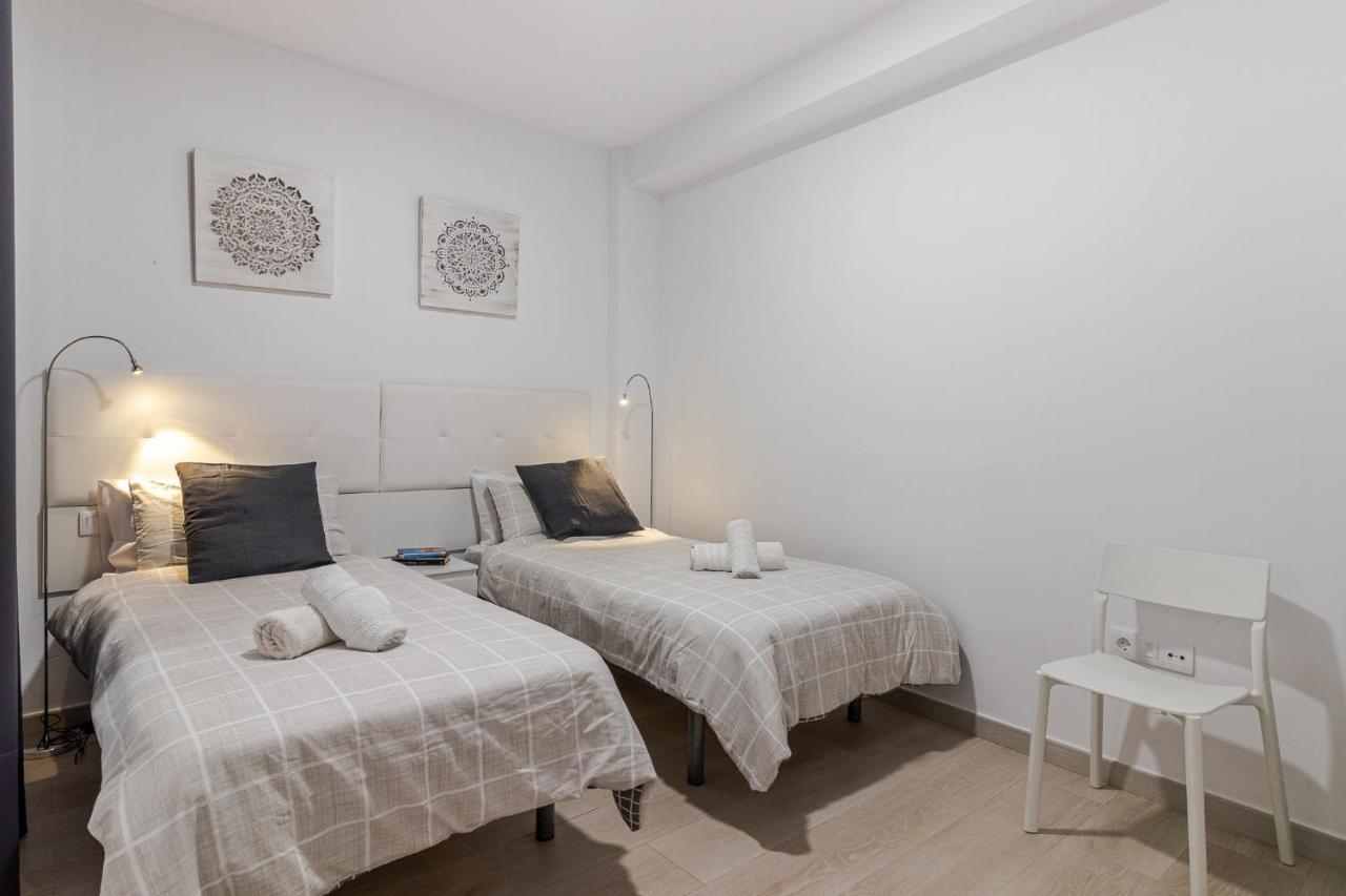 Cozy Family House Apartment *