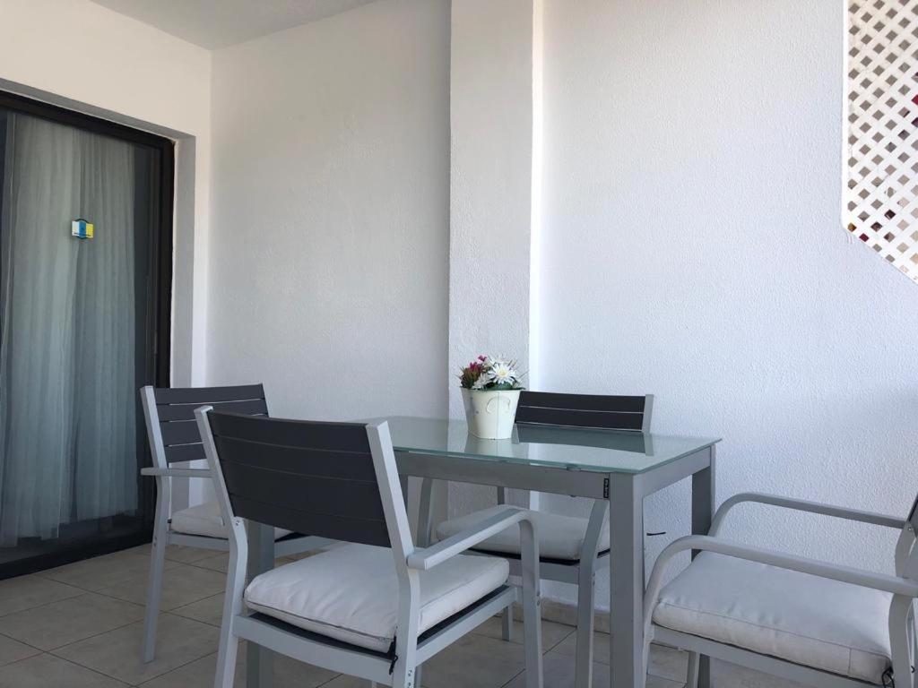 Seaview Oasis: Puerto Rico With Pool And Parking
