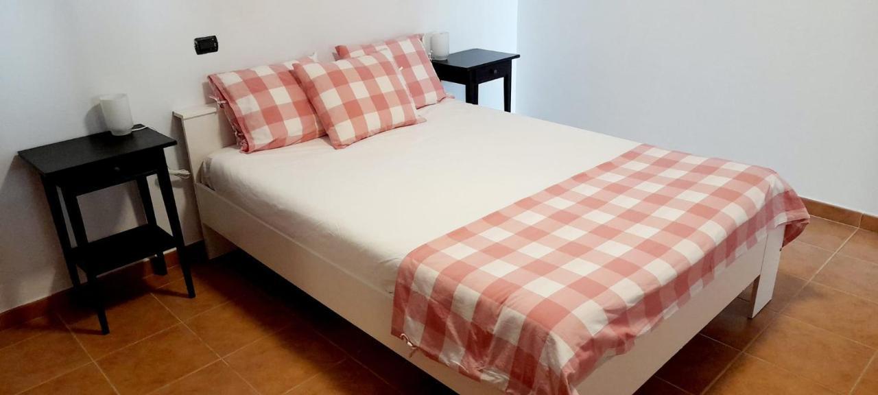 Apartamento Comfy 2 Bedroom In With Wifi And Free Parking