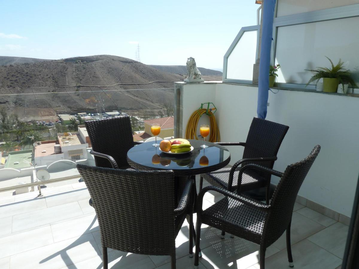 Moderne Mit Toller Aussicht Und Pool *