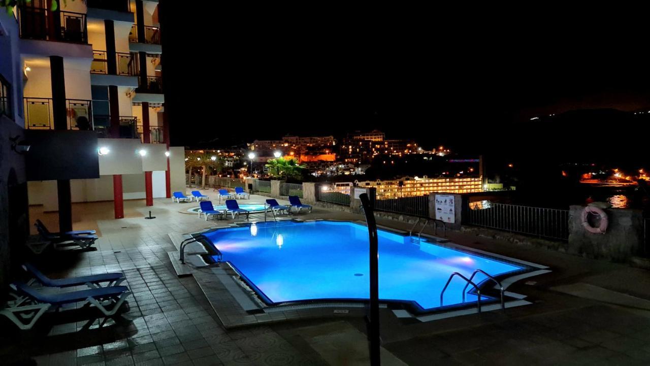 Deluxe 3 Rooms74m2,2air Condit 2tv Seaview On Amadores,2 Heatpools, Parking, 600 Mb,dishwasher,2lift,,3 Beaches Apartamento