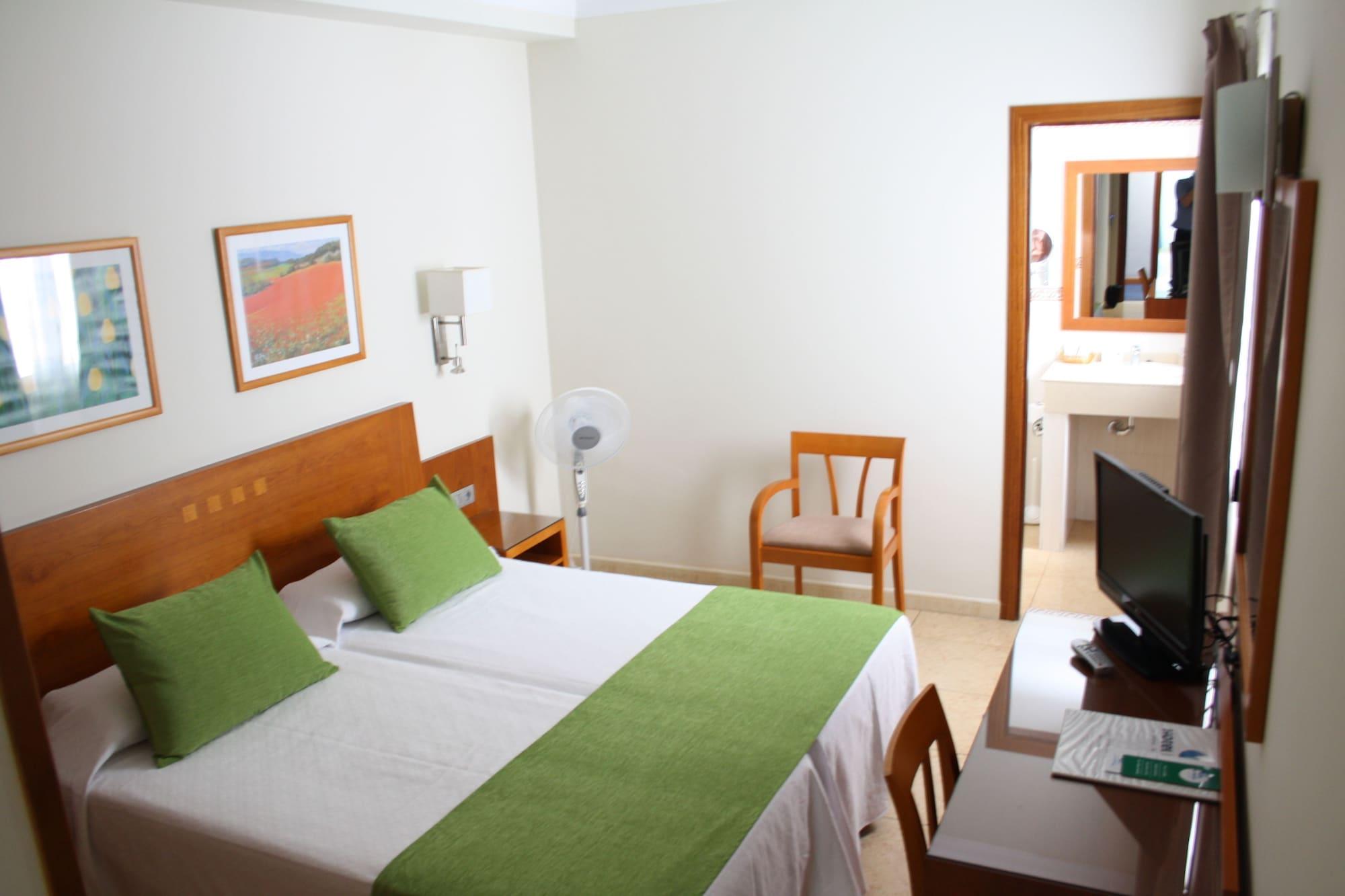 Pujol Hotel 2*