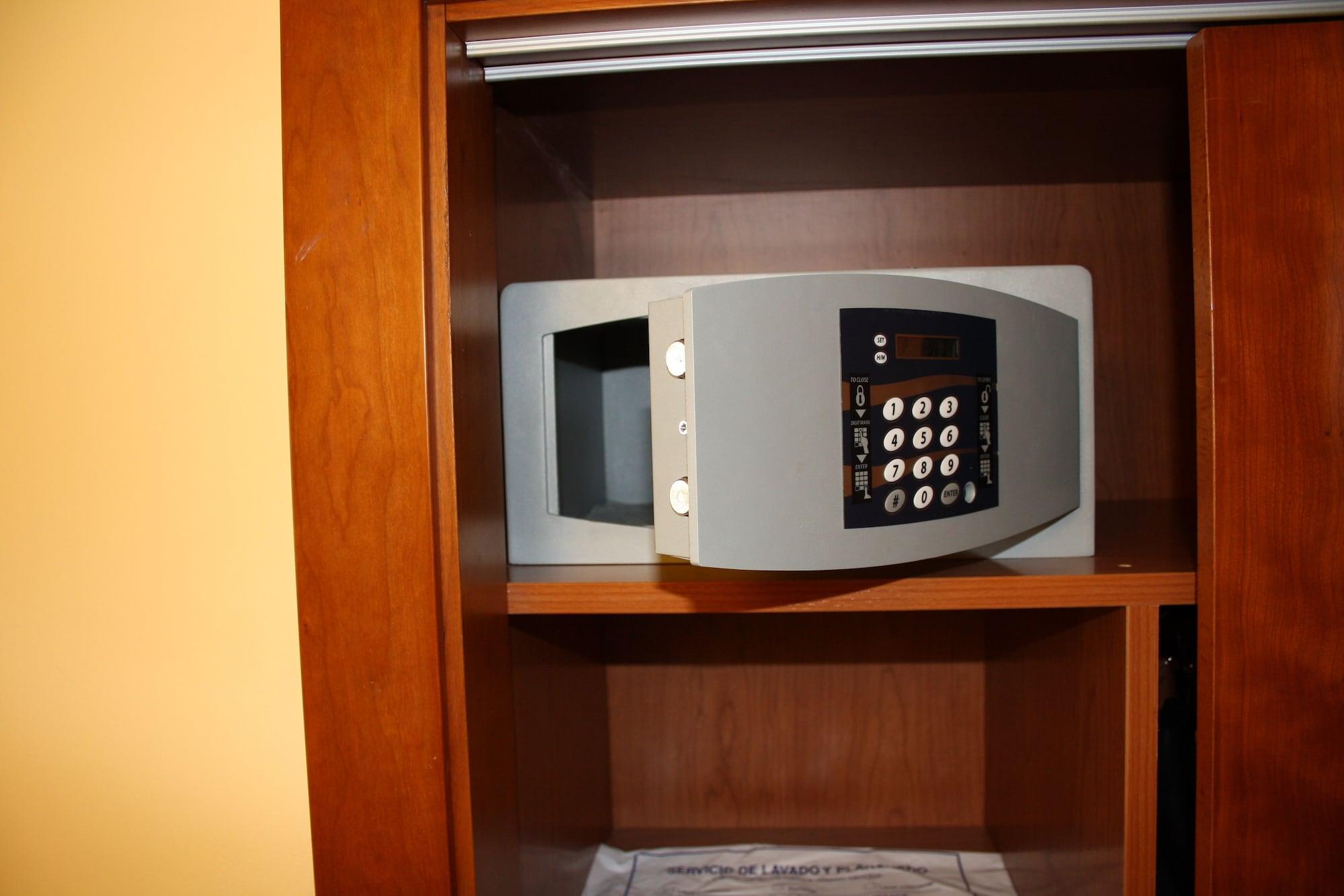 Pujol Hotel 2*