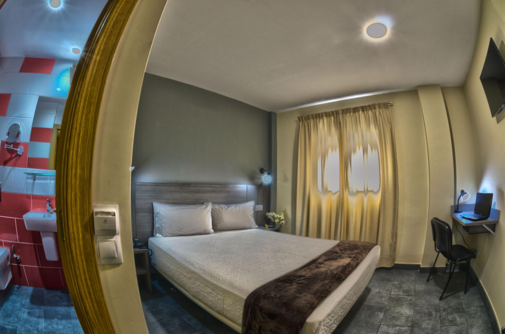 Hotel Puerto Canteras 3*