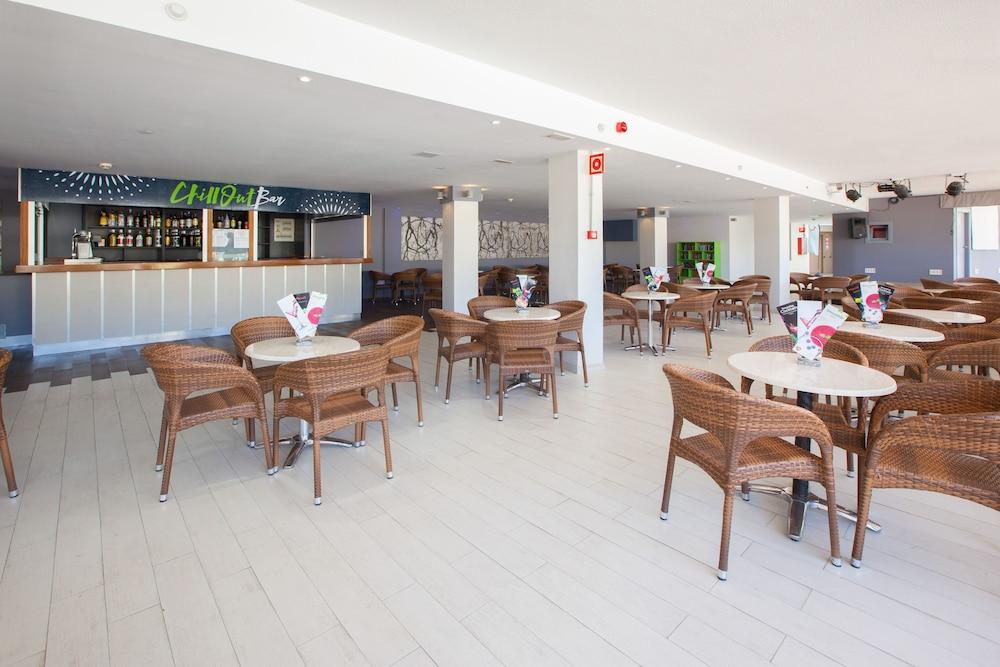 Grupotel Revoli Aparthotel Puerto Rico (Gran Canaria)