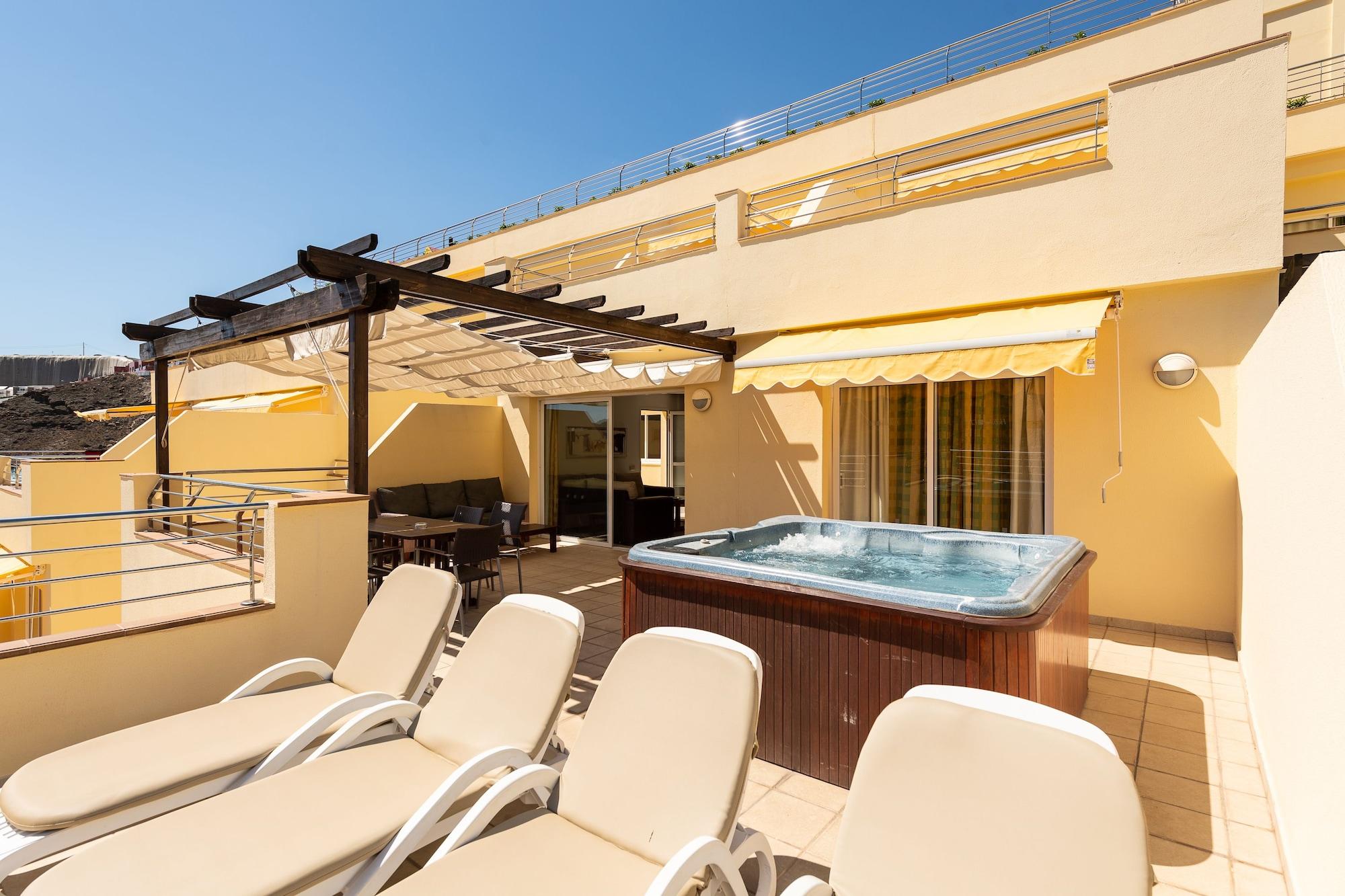 Holiday Club Sol Amadores Aparthotel